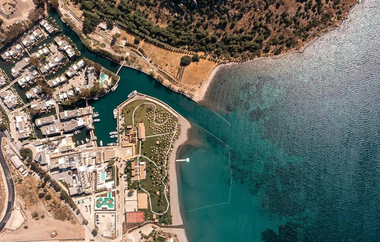 Radisson Collection Hotel, Bodrum Akyarlar 5*,